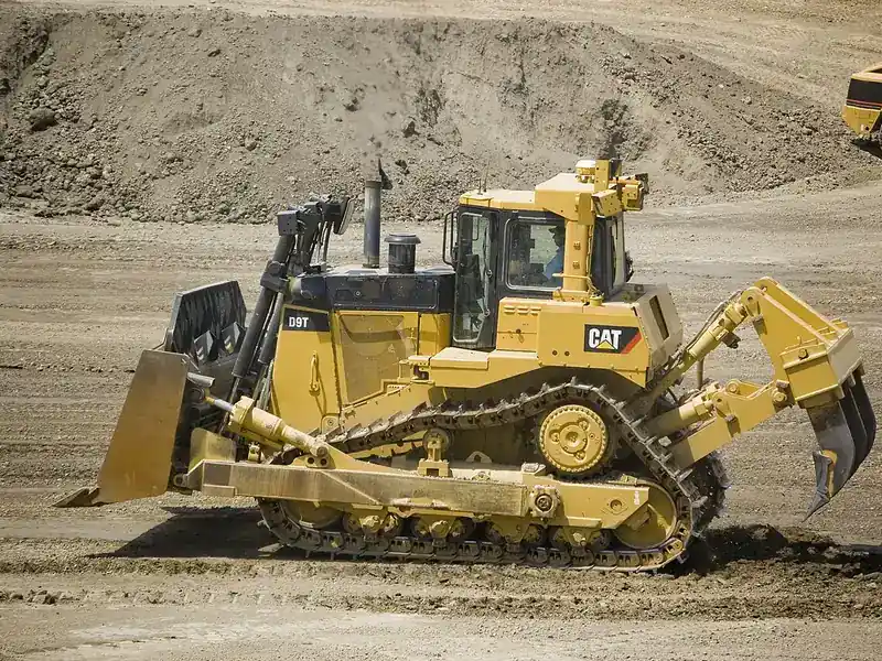 Caterpillar D9T Crawler Tractor, transport dimensions 21'9" L x 9'5" W x 12'6" H, 105,600 lb