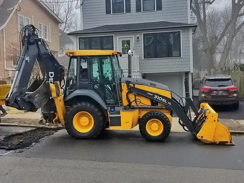 John Deere 310SL Loader Backhoe, transport dimensions n/a L x 7'2" W x n/a H, weight n/a